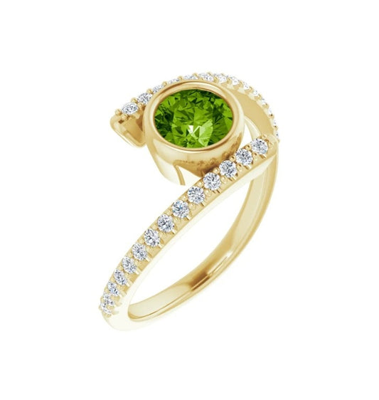 Natural Peridot & 1/4 CTW Natural Diamond Ring
