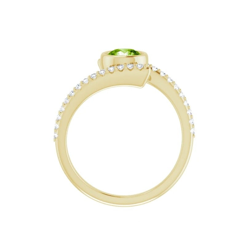 Natural Peridot & 1/4 CTW Natural Diamond Ring